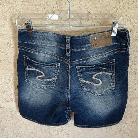 Silver Jeans Suki Mid Shorts - Picture 3 of 11